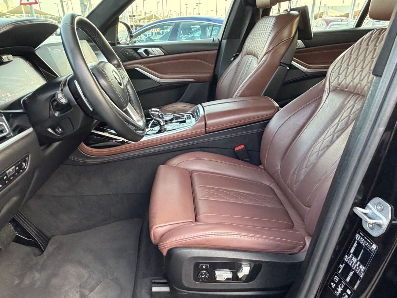 بي أم دبليو X7 40i M Sport Premium 3.0L