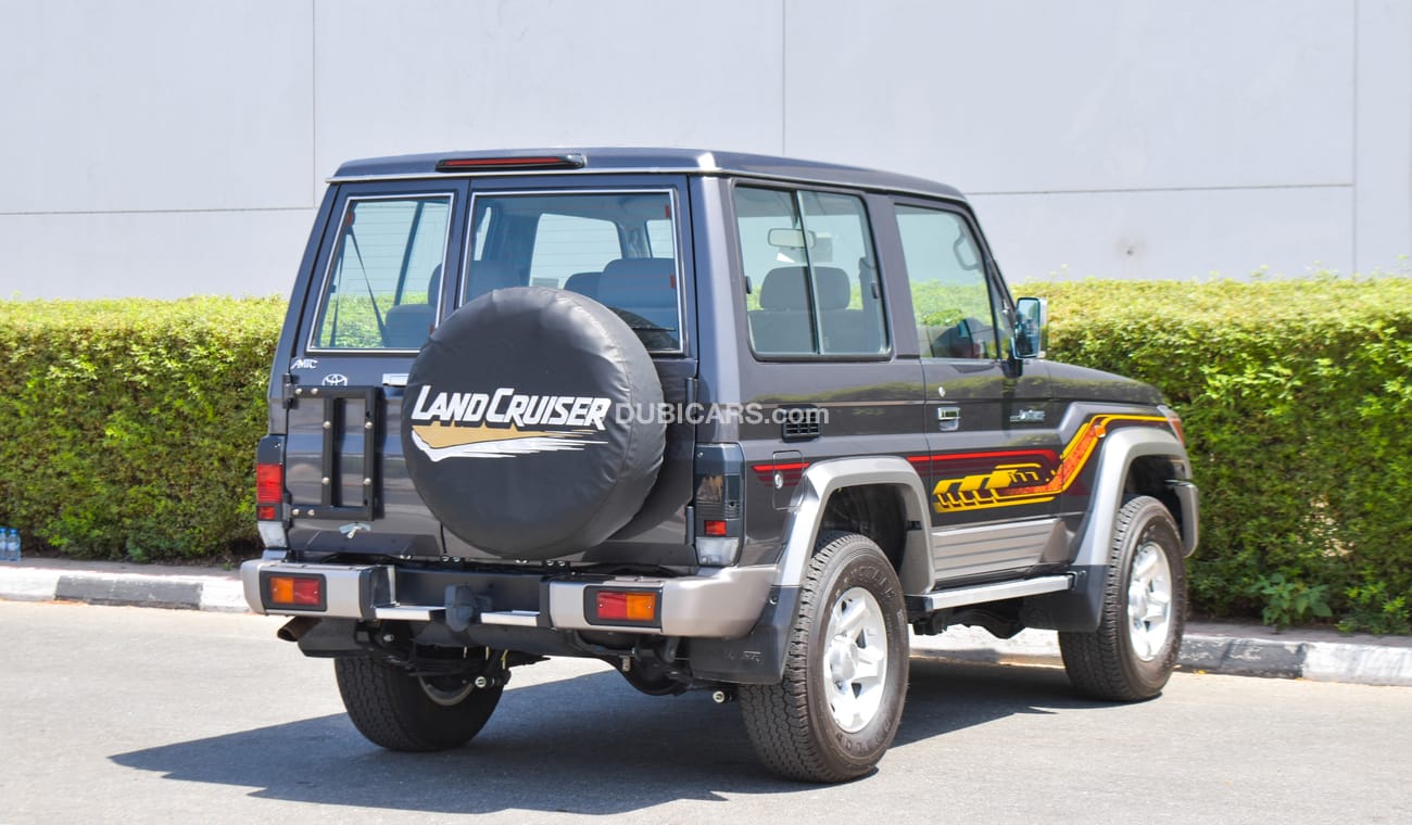 Toyota Land Cruiser 70 4.0 L V6