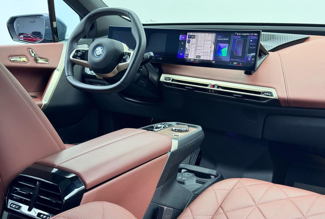 بي أم دبليو iX xDrive40 2023 BMW iX xDrive40, 2027 BMW Warranty, 2028 BMW Service Pack, Very Low Kms, GCC