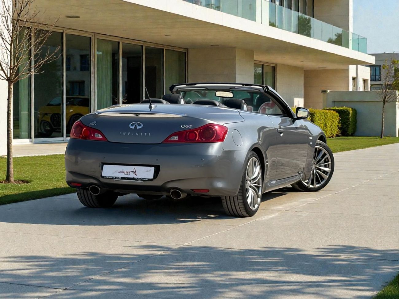 إنفينيتي Q60 Q60 CONVERTIBLE 3.7L V6 A/T | 2016 | GCC SPECS | AED 35,000