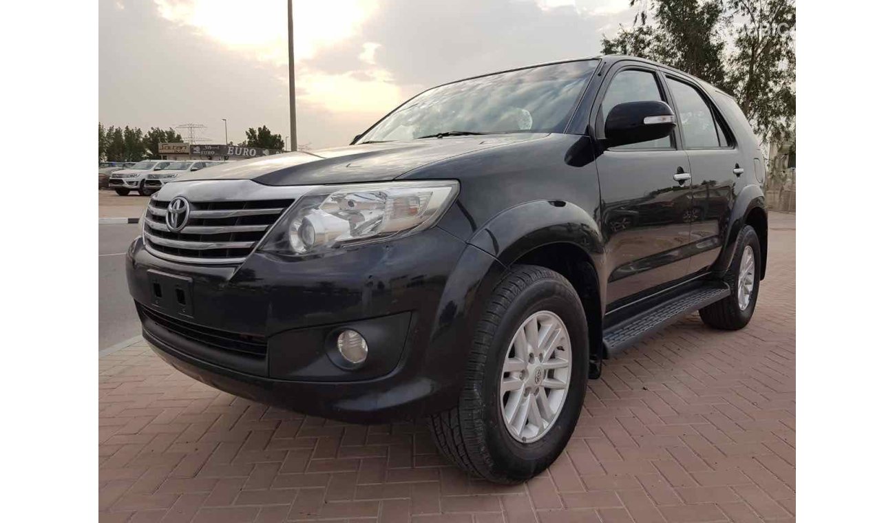 Toyota Fortuner fresh and imported and very clean inside out and ready to drive