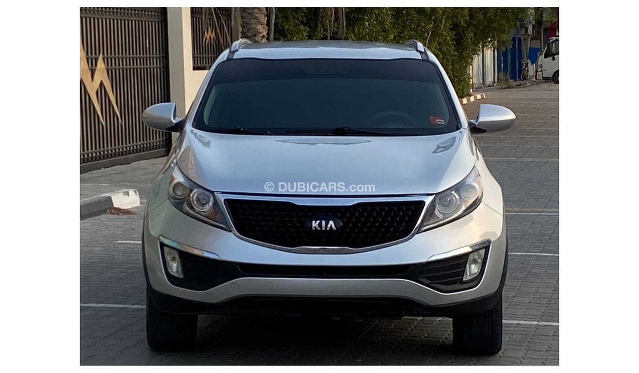 Kia Sportage LX Kia Sportage Model: 2014 Walk: 104,000 miles Price: 25,000 dirhams American specifications V4, 2.