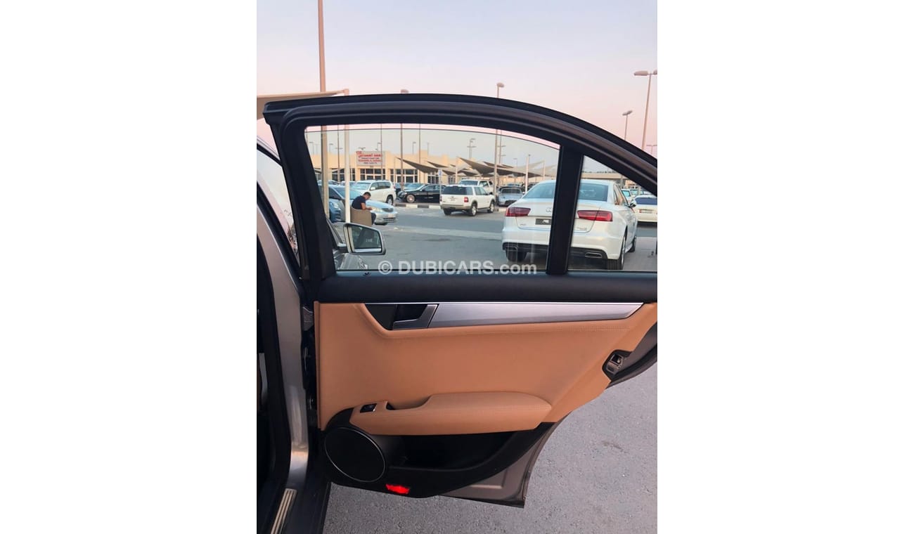 Mercedes-Benz C 350 Mercedes benz C350 model 2012 GCC car prefect condition full option low mileage