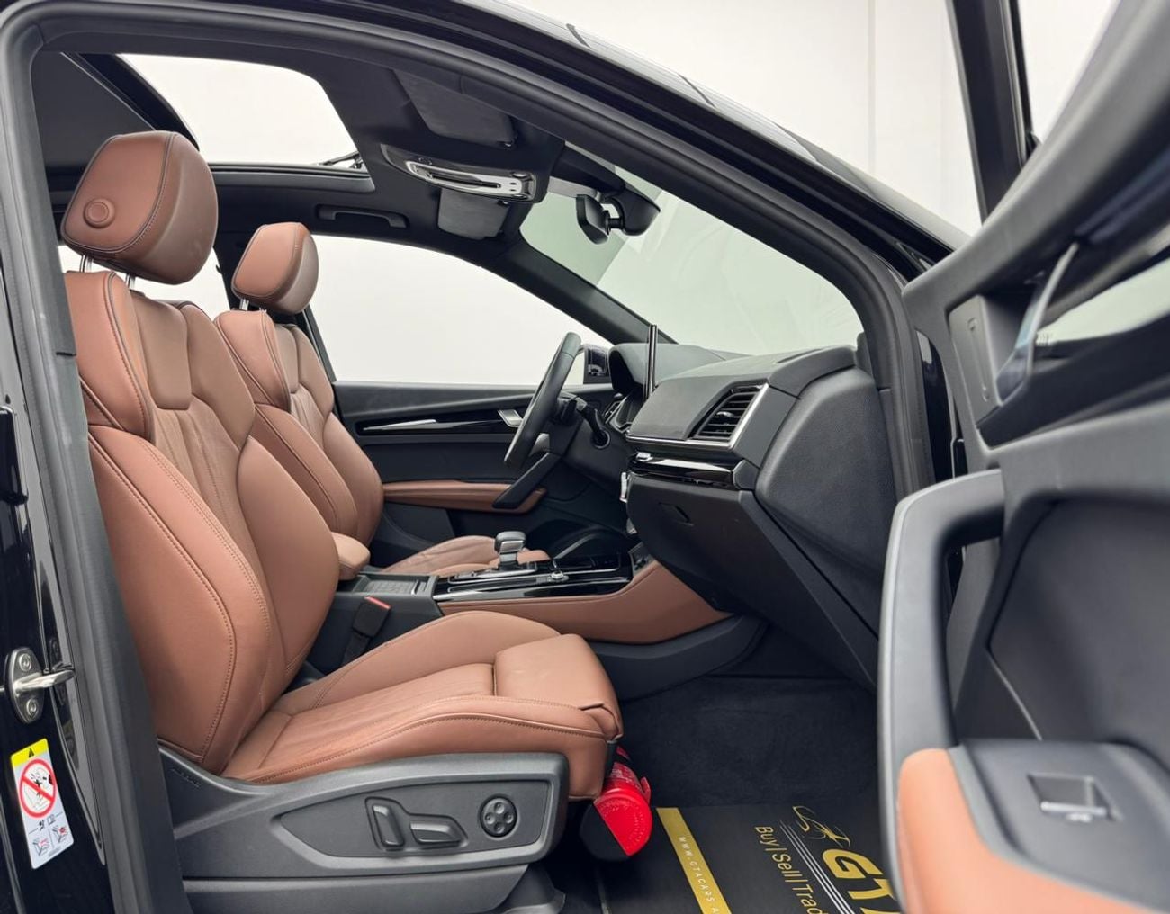 Audi Q5 45 TFSI quattro S Line 2.0L (245 HP) SUV 2025 Audi Q5 Sportback S-Line 45 TFSI Quattro, 2030 Audi Wa