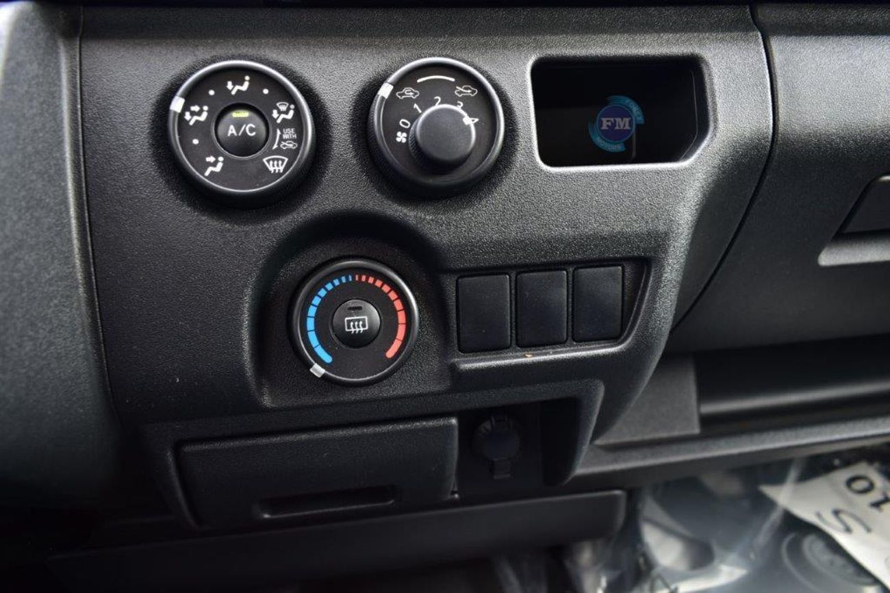 Toyota Hiace Delivery Van High Roof 2.7L Petrol Manual