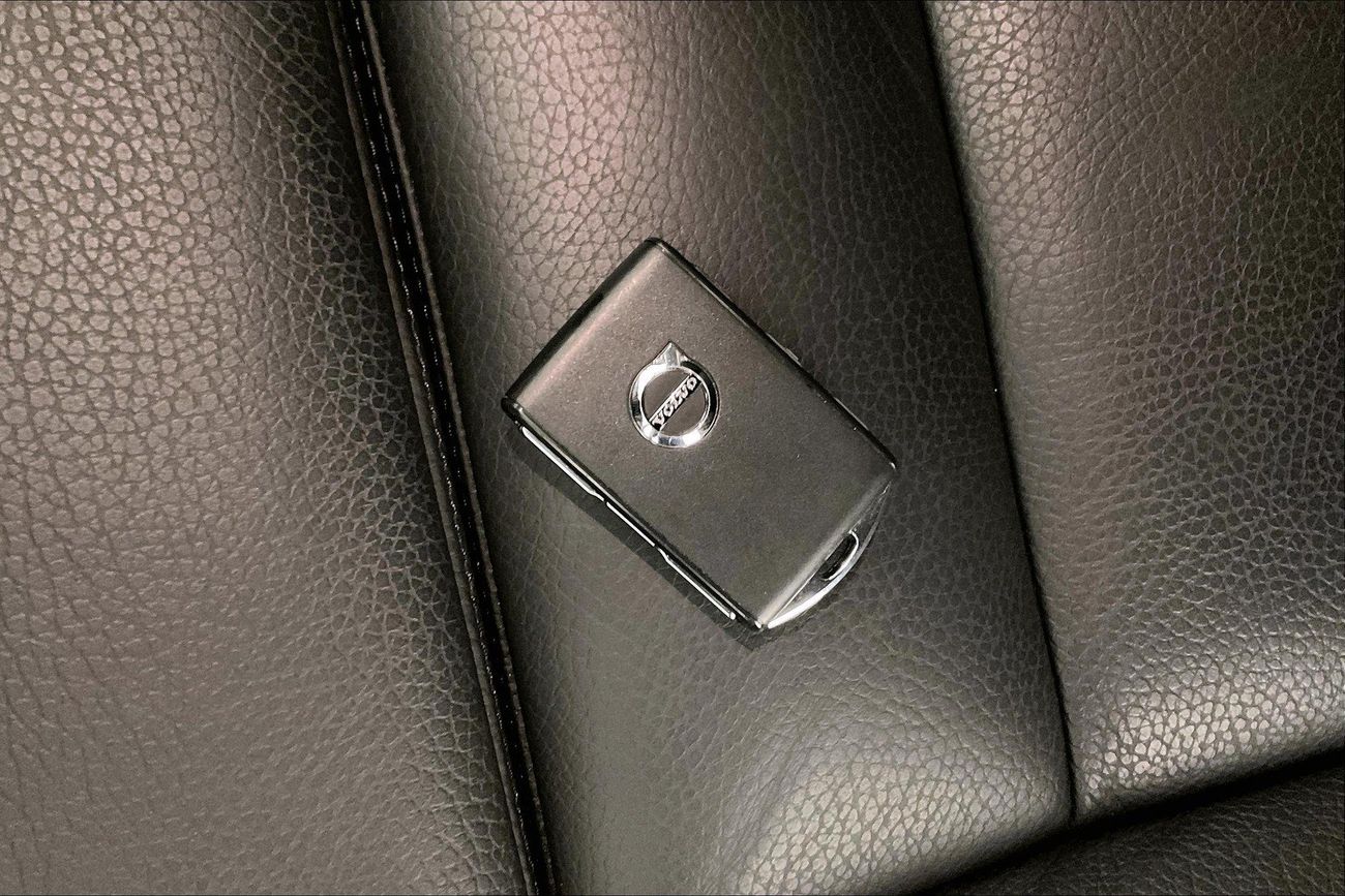 Volvo XC60 B5 Core | Guaranteed Warranty | 0 Down Payment