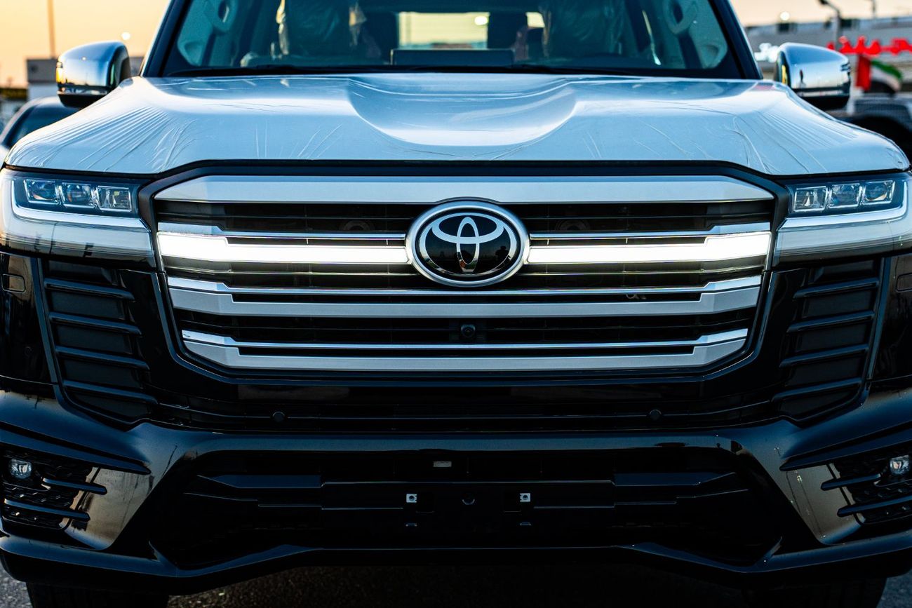 تويوتا لاند كروزر 2026 Toyota Land Cruiser LC300 VX  4.0L V6 petrol full-option