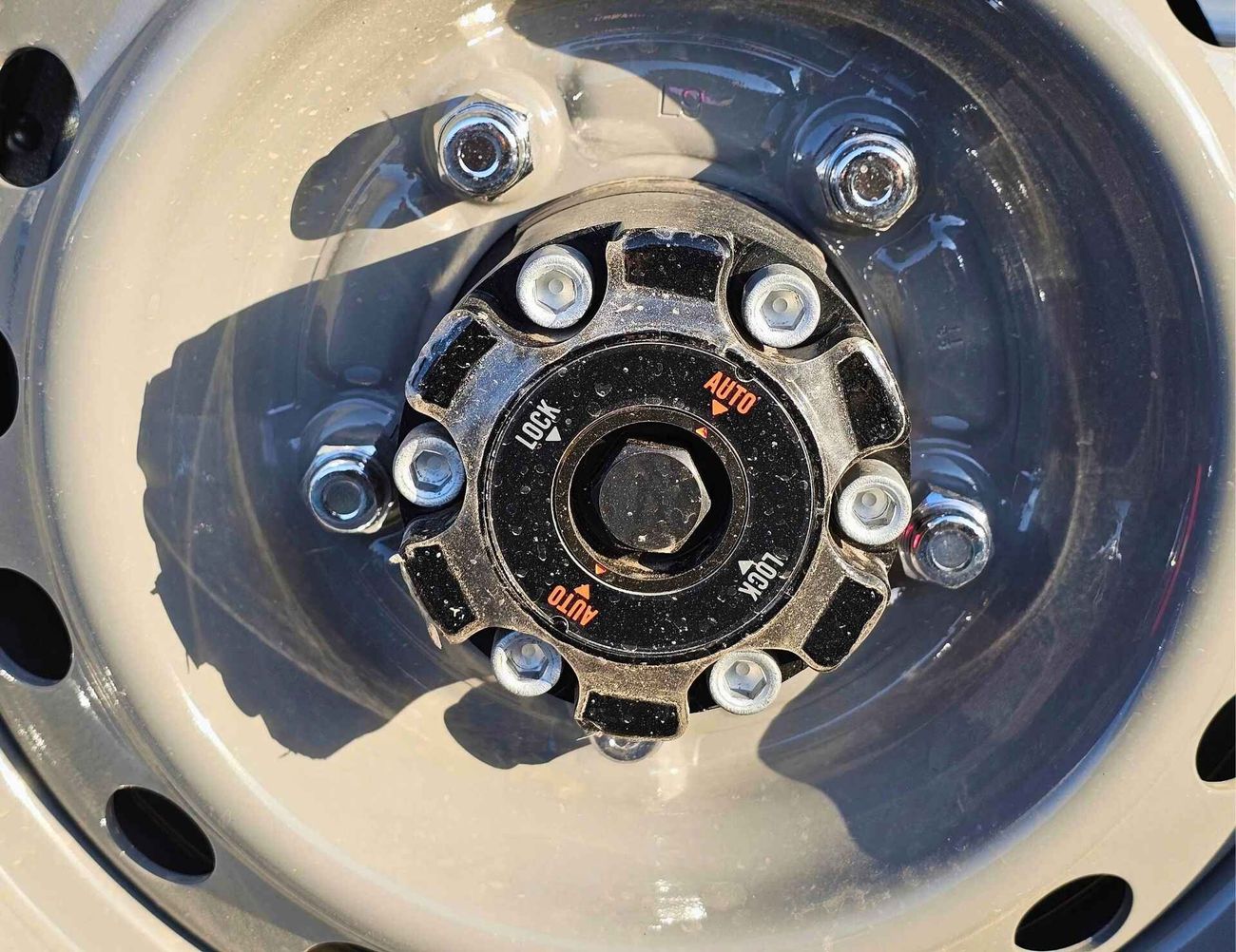 Toyota Land Cruiser 70 LC78 STD | 4.0L V6 | M/T | PETROL | POWER WINDOWS & LOCKS | 4WD (CODE # LC78)