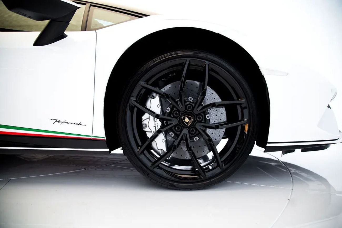 Lamborghini Huracan PERFORMANTE