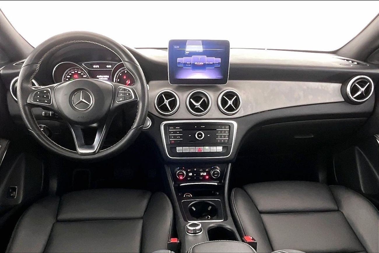 مرسيدس بنز CLA 200 Standard | National Day Celebration | شامل الضمان | 0 ﺪﻔﻋﺓ ﺃﻮﻟﻯ