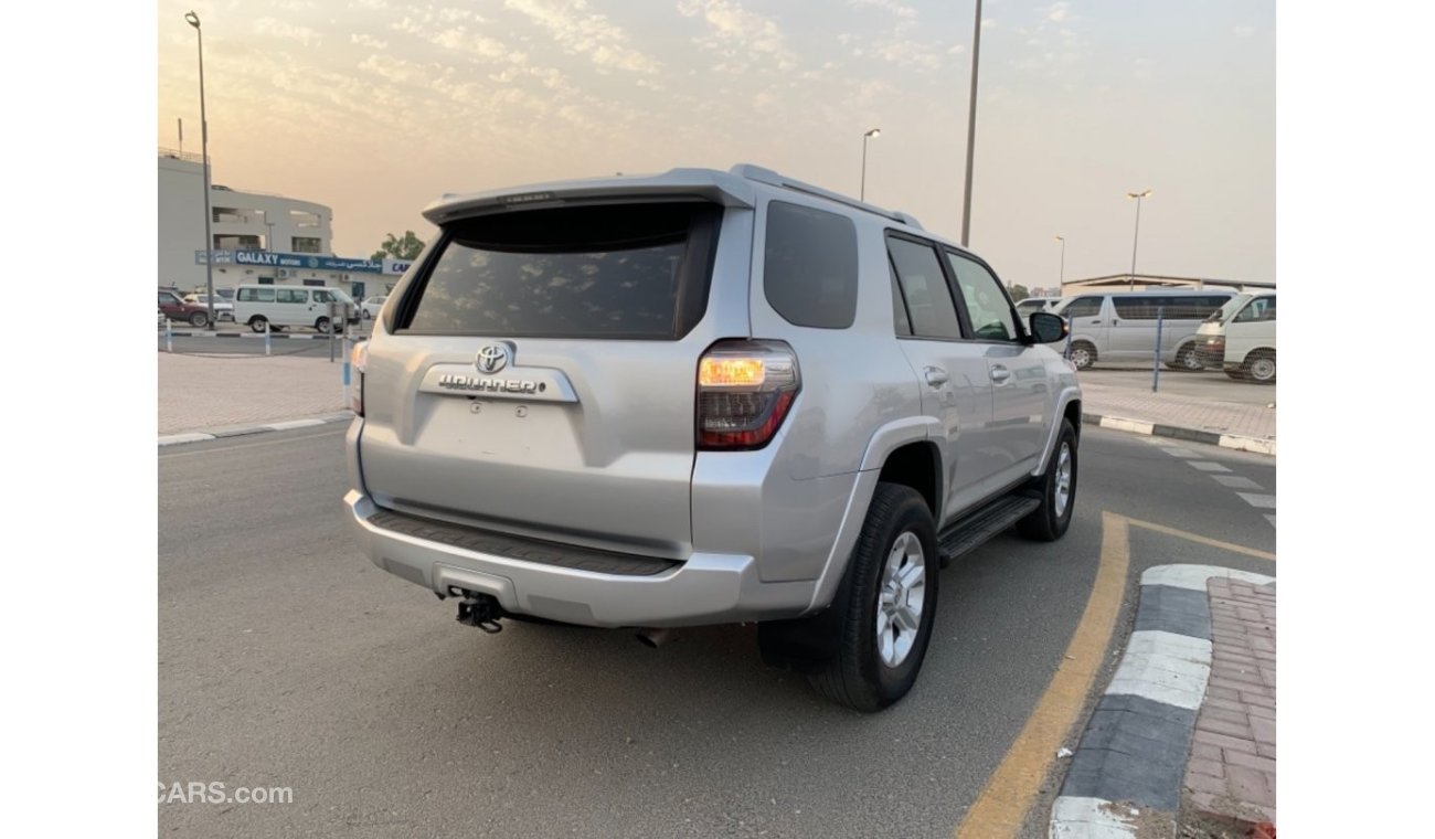 Toyota 4Runner SR5 FULL OPTION 4 WHEEL DRIVE 7-SEATER 4.0L V6 2018 AMERICAN SPECIFICATION