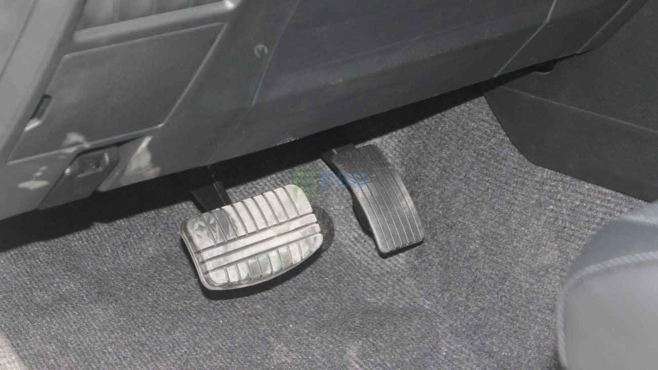 Mitsubishi L200 Mitsubishi L-200 Sportero 2.4L Diesel DCABIN 4WD 6AT Chrome Edition MY-2025