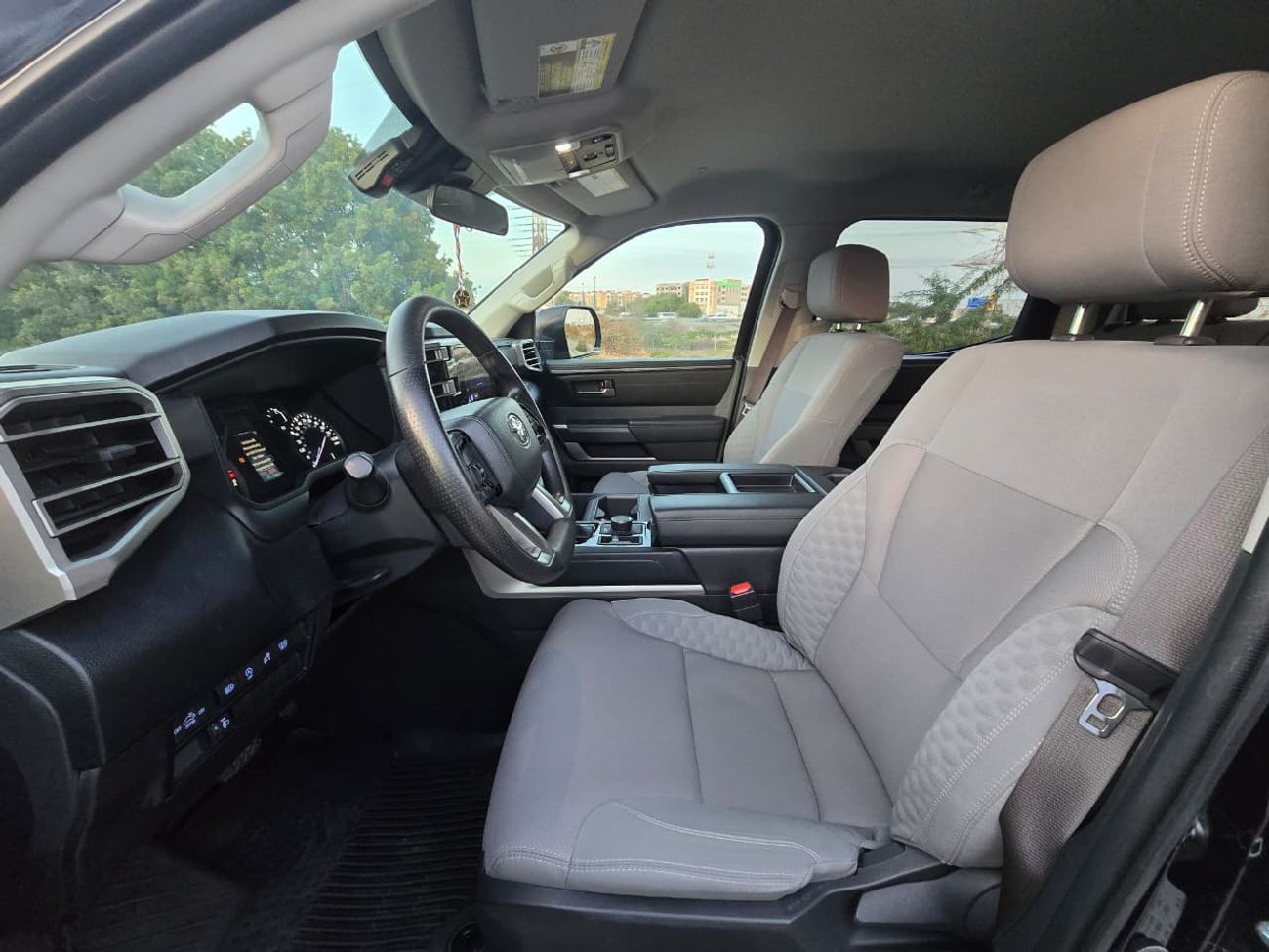 تويوتا تاندرا TOYOTA TUNDRA SR5 2024 // V6 TWIN TURBO // ORGINAL PAINT // PERFECT CONDITION // LOW MILEAGE