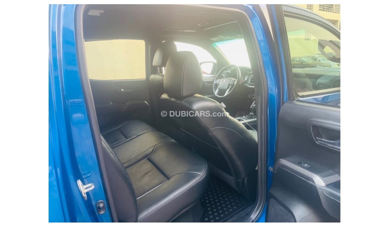 Used Toyota 4x4 push sunroof 2018 for sale in Dubai 681792