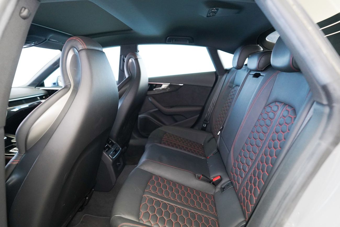 أودي RS5 TFSI quattro 2.9L (444 HP)