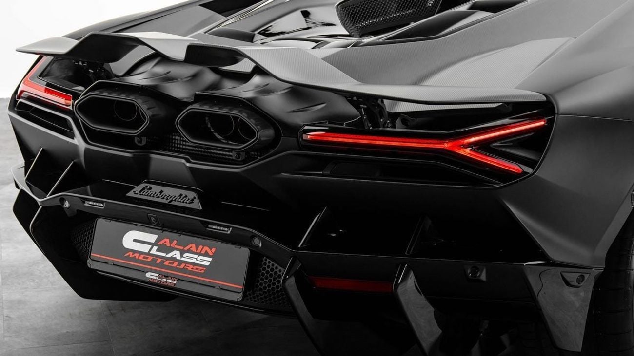 لامبورغيني ريفويلتو - 2025 - GCC Specs - Under 5-Year Warranty and Service Contract