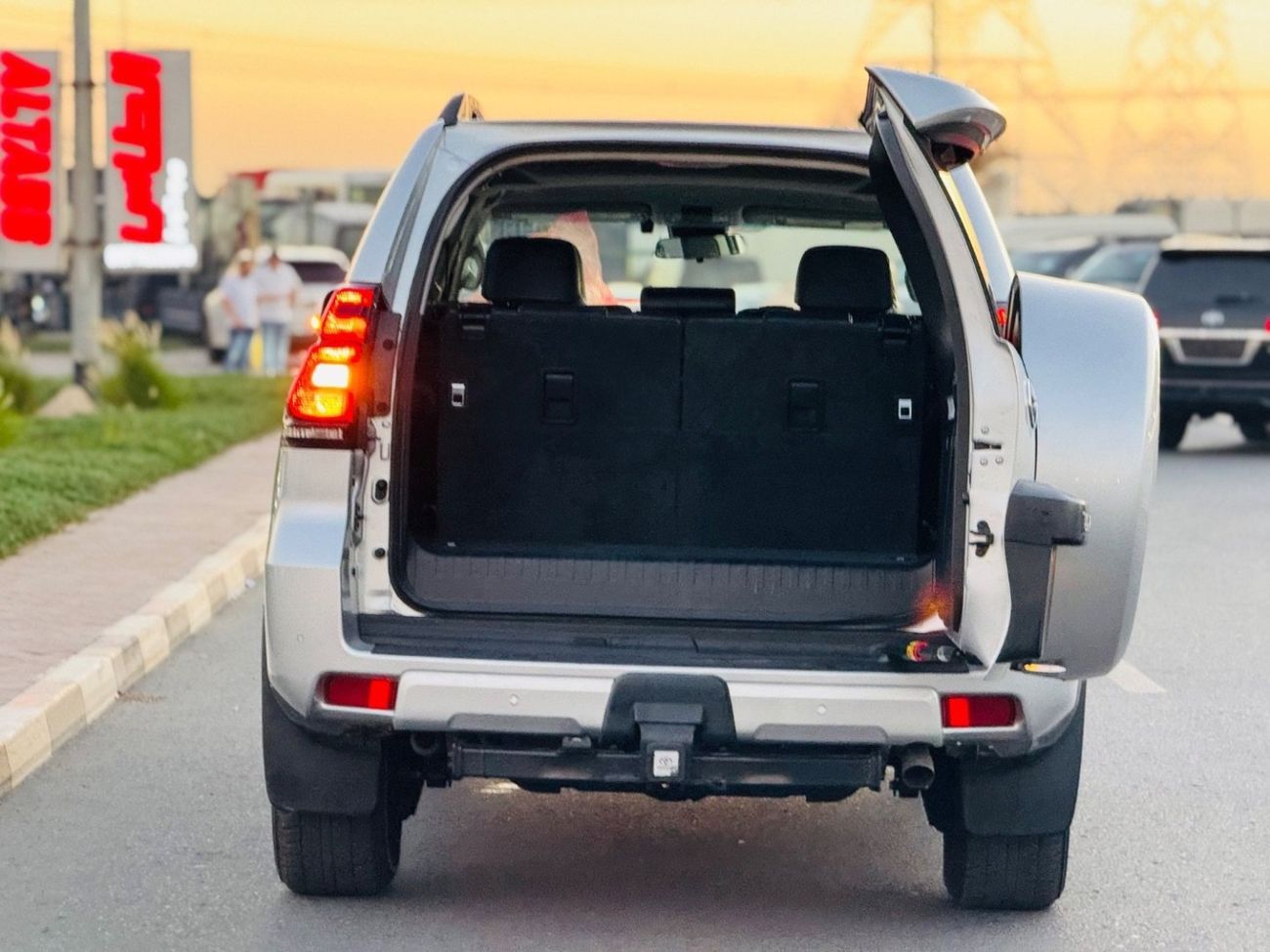 تويوتا برادو Toyota prado 2023 diesel silver RHD