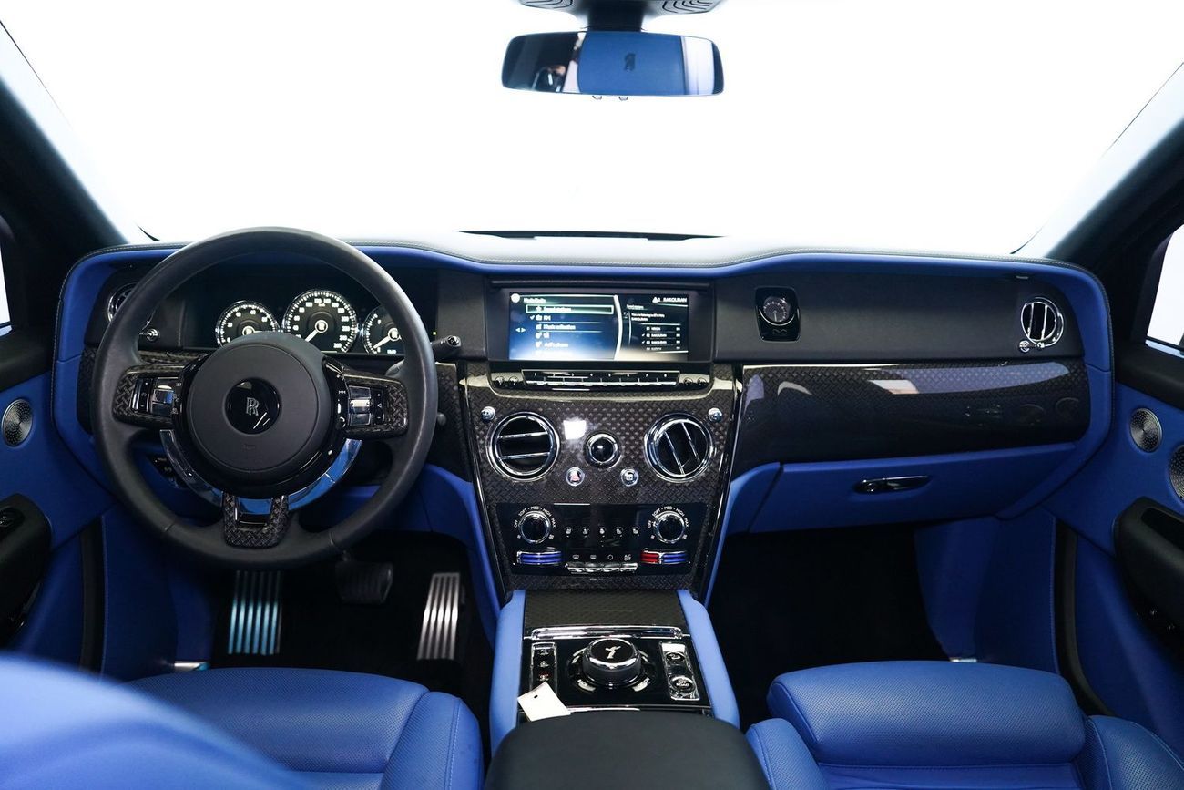 رولز رويس كولينان BLACK BADGE