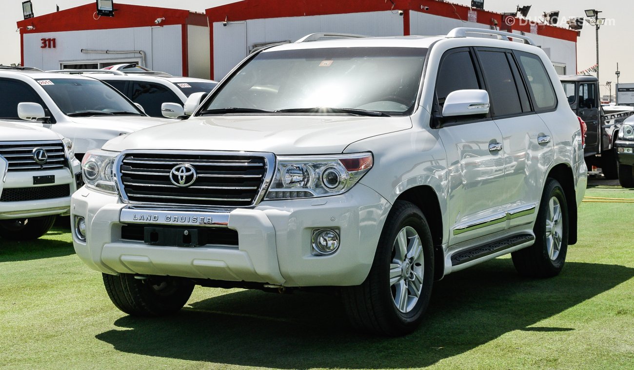 Toyota Land Cruiser GXR V6