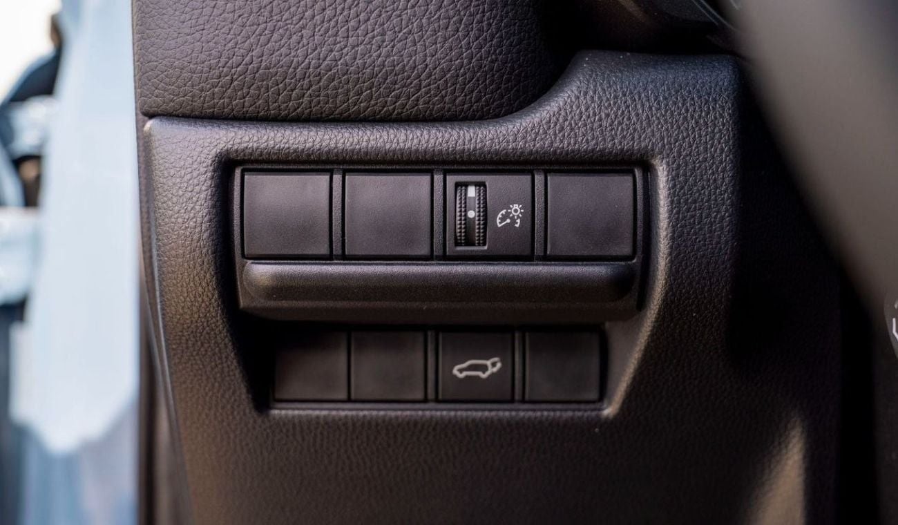 تويوتا برادو PRADO 250 2.8D AT FIRST EDITION MY2025 – BLUE & GREY ROOF