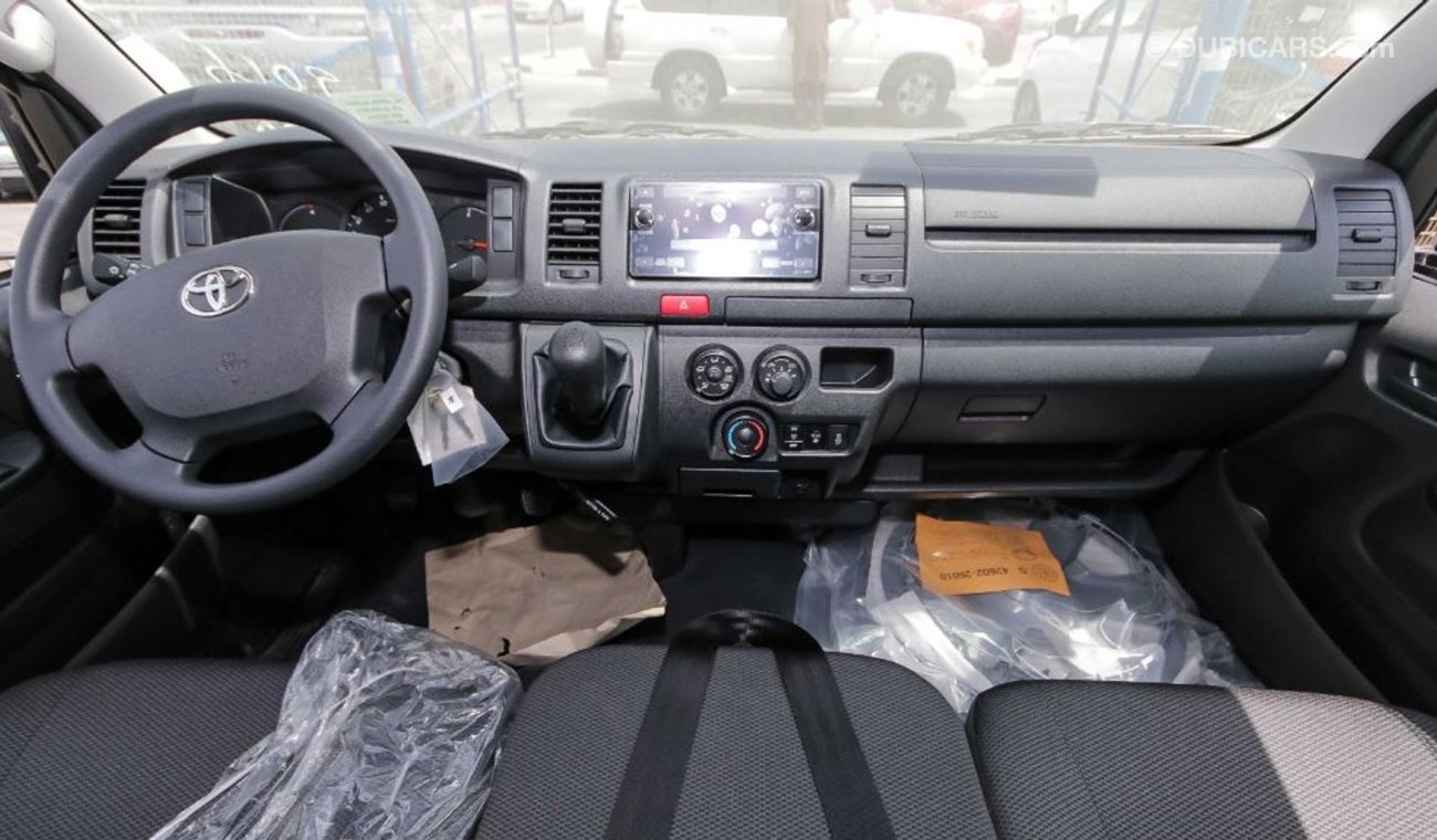 Toyota Hiace 3.0L DIESEL 15 SEATS POWER WINDOW 2020