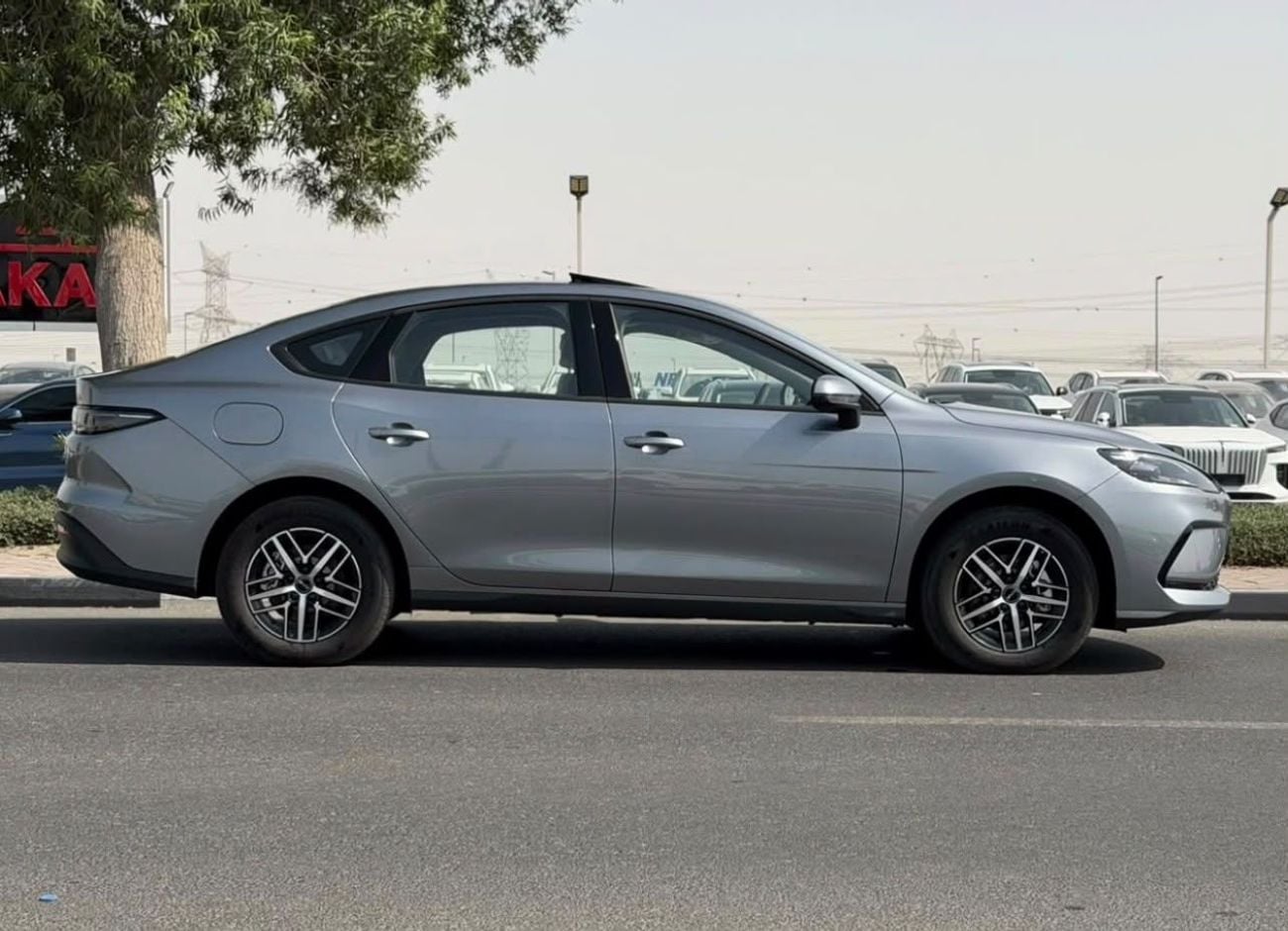 بي واي دي سيل 05 Full option with sunroof battery range 210km