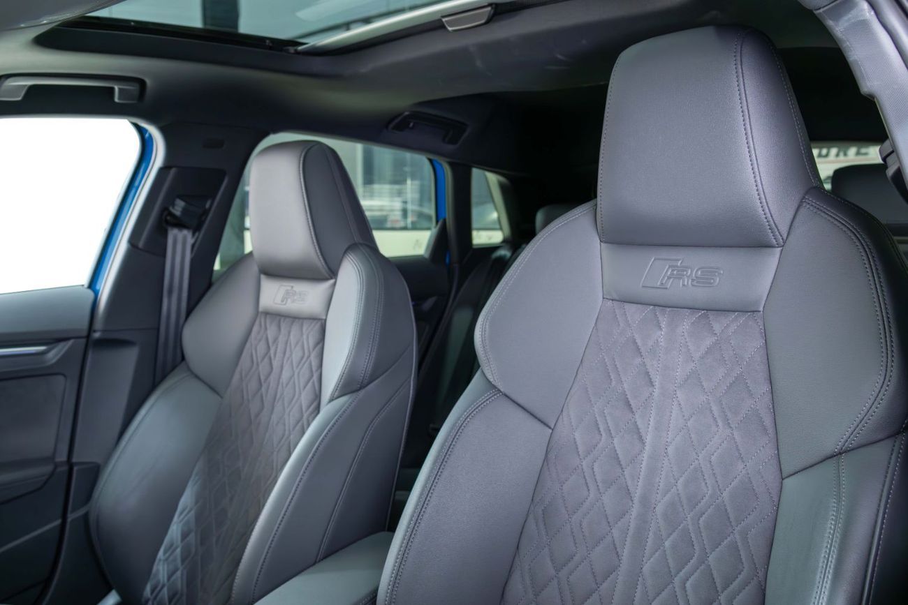 أودي RS3 TFSI quattro 2.5L Sportback