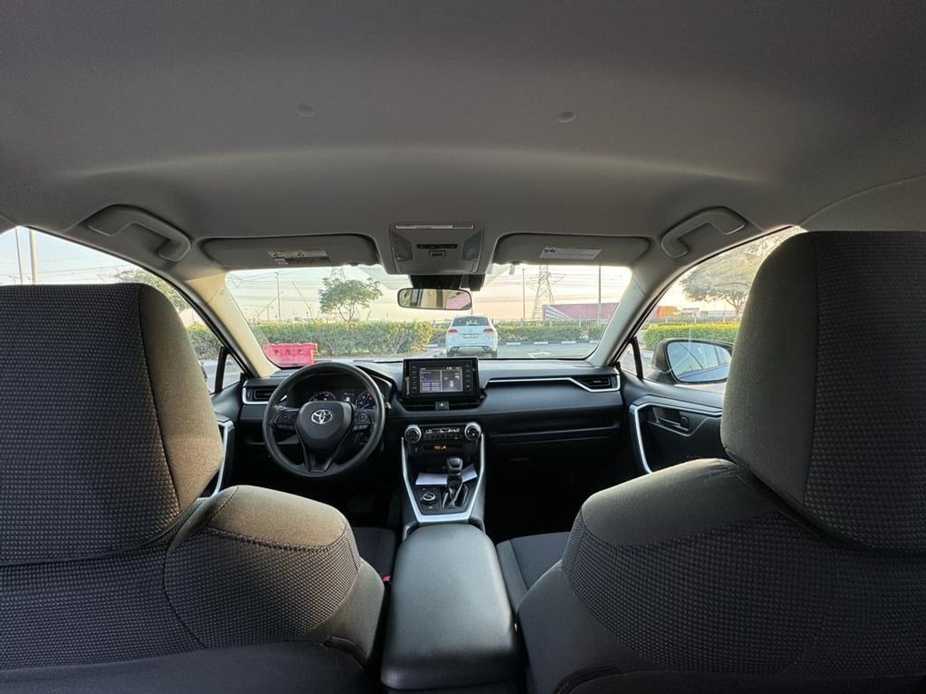 تويوتا راف ٤ 2019 HYBRID RUN AND DRIVE AWD USA IMPORTED