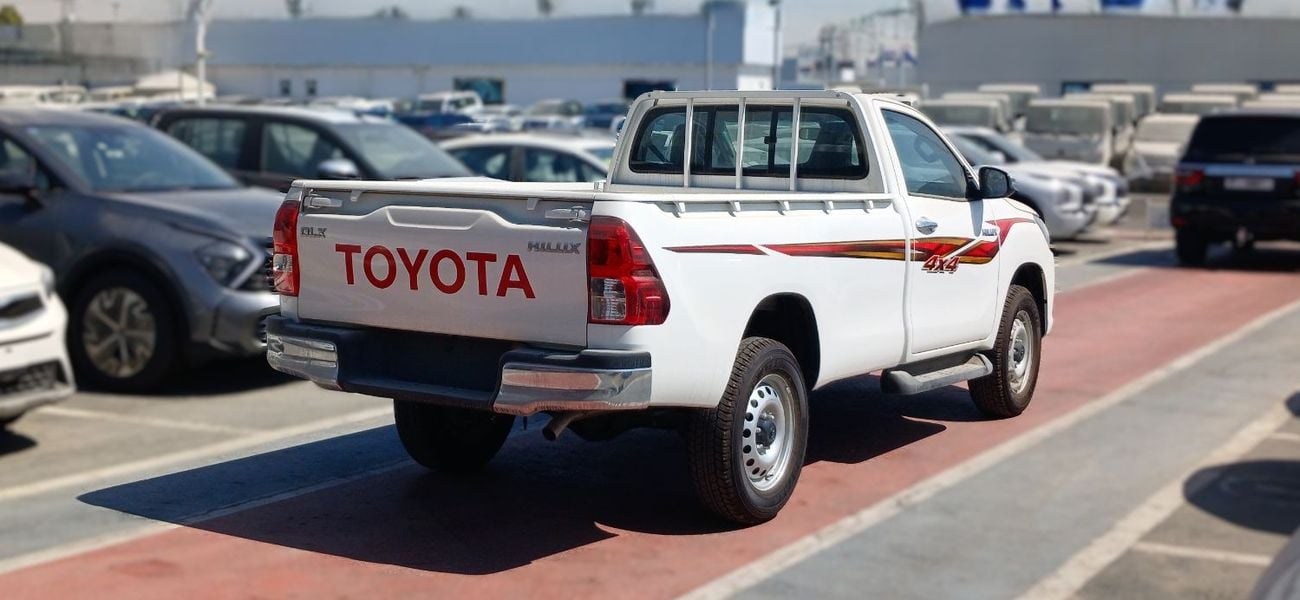 Toyota Hilux 2.4L Diesel Manual 4x4 SC 2026YM