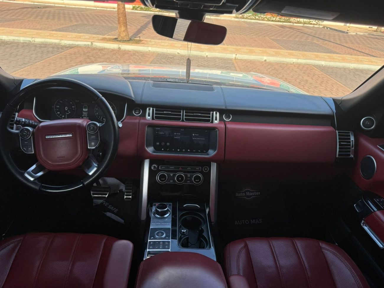 Land Rover Range Rover Autobiography 5.0L (375 HP) “2017 Range Rover Autobiography 5.0L V8 – Executive 1×1 Rear Seats, Pano