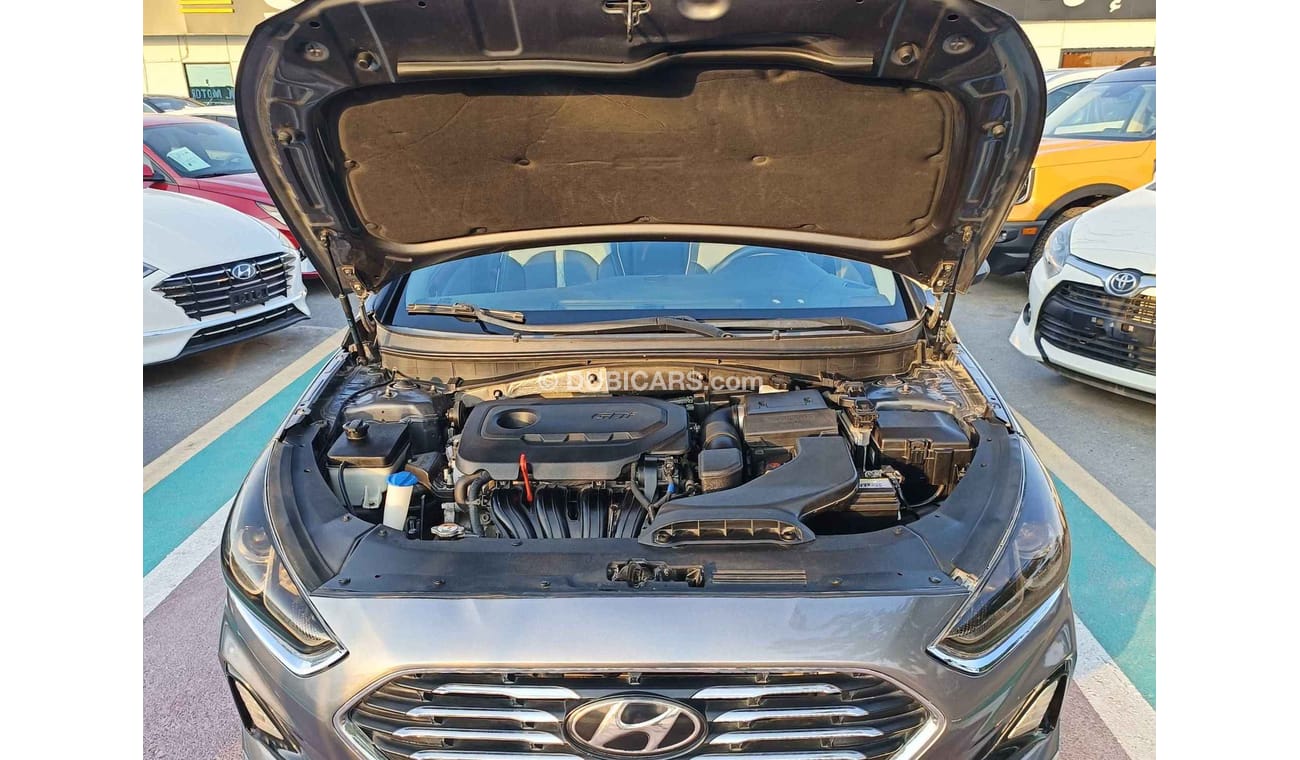 هيونداي سوناتا SE MID OPT / LEATHER / DVD / REAR CAMERA (LOT # 6309)