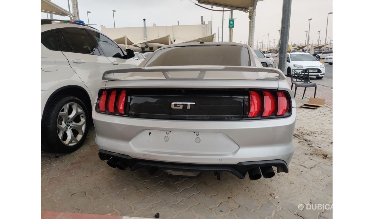 Ford Mustang GT