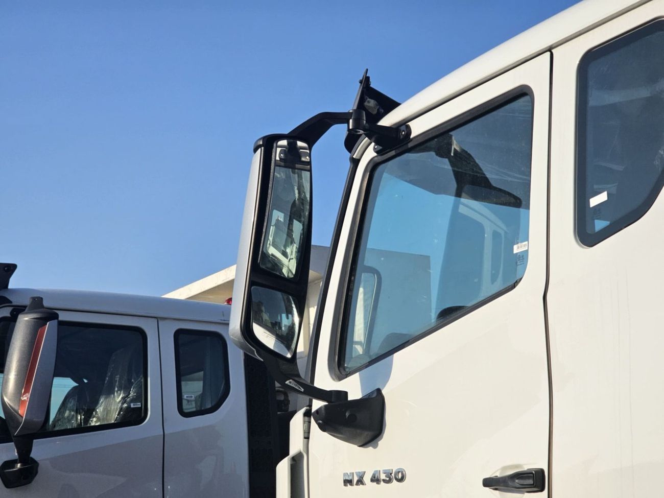 سنوترك هوو HOWO-NX 8x4 Mixer