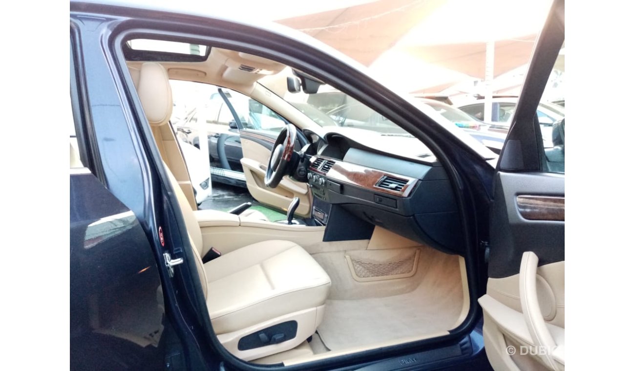 BMW 530i Gulf number one hatch leather rings, sensors without accidents, in excellent condition, you do not n