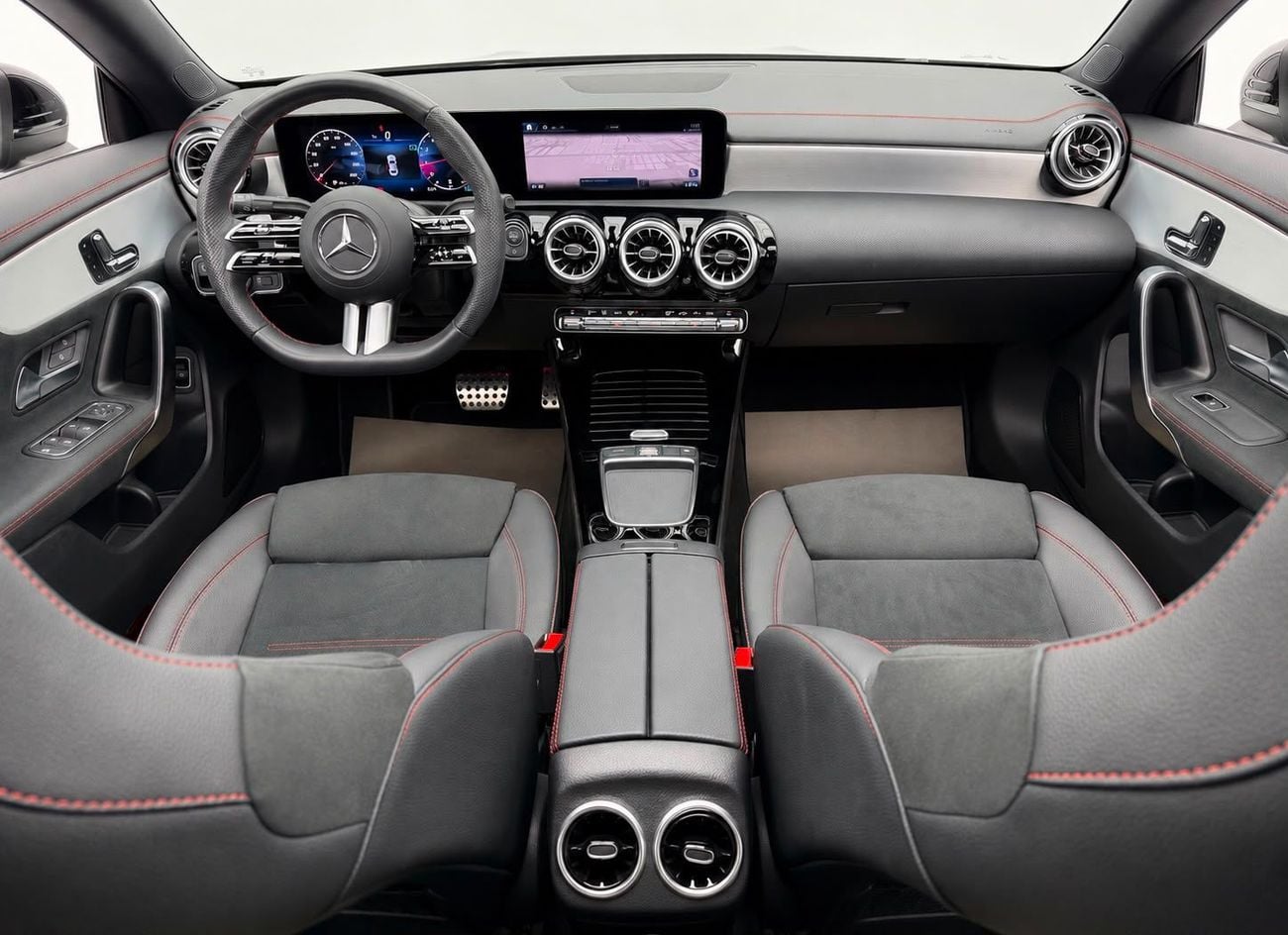 Mercedes Benz CLA 200 PREMIUM PLUS
