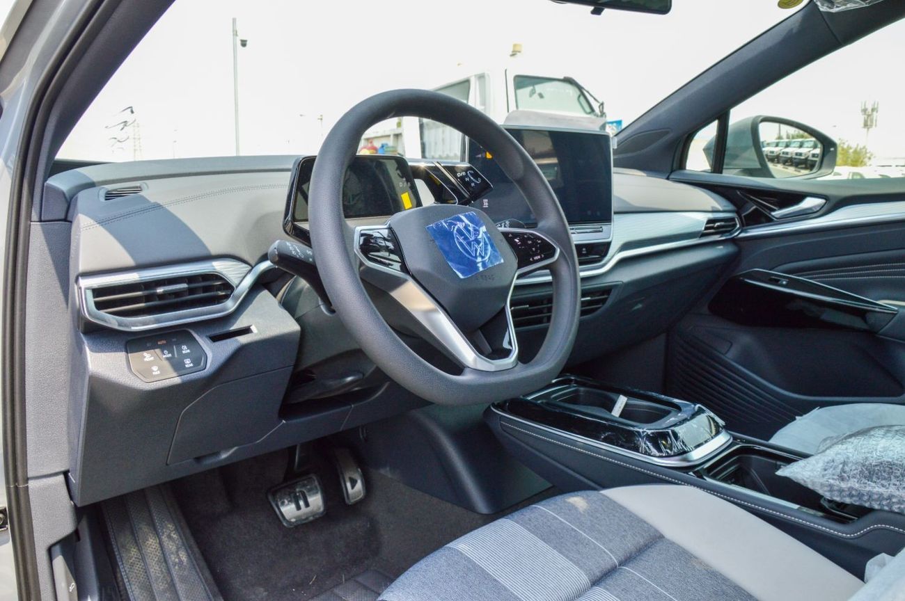 Volkswagen ID.4 Crozz VOLKSWAGEN ID.4 CROZZ PURE PLUS 2022 | Battery 84.8kWh | Seats 5 | Drive type RWD | Motor Power 150 