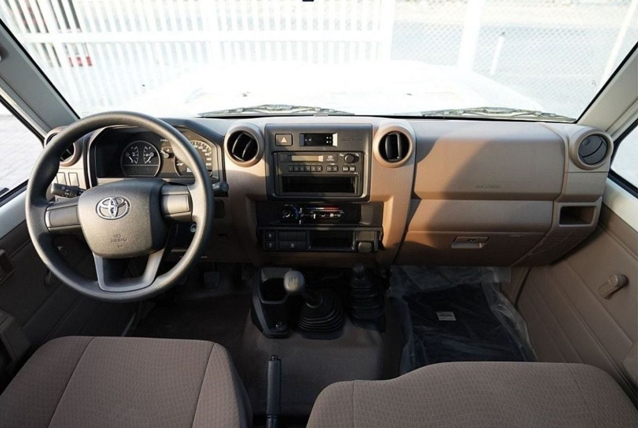 تويوتا لاند كروزر 70 TOYOTA LAND CRUISER HARDTOP LC78 4.2L DIESEL V6 2026