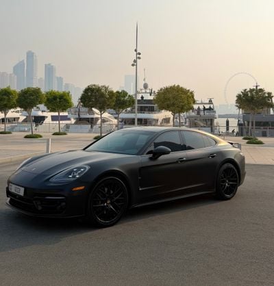 Porsche Panamera 4