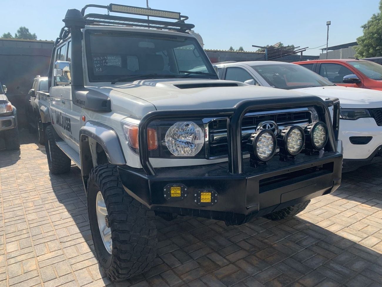 Toyota Land Cruiser Pick Up LC79 LX DIESEL 4.5L ,RIGHT HAND 2O13 MODEL ONLY FOR EXPORT AVAILABLE