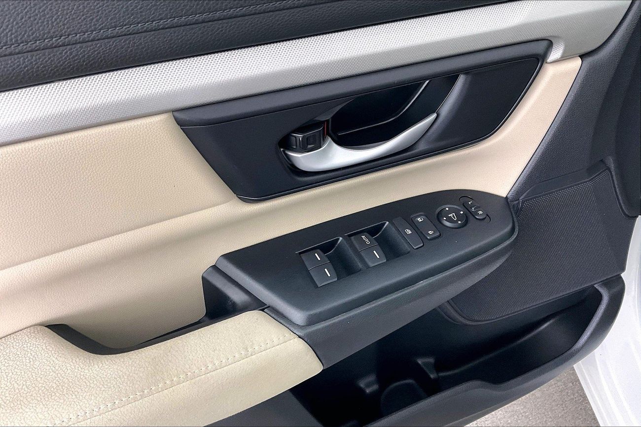 هوندا سي آر في LX | National Day Celebration | شامل الضمان | 0 ﺪﻔﻋﺓ ﺃﻮﻟﻯ