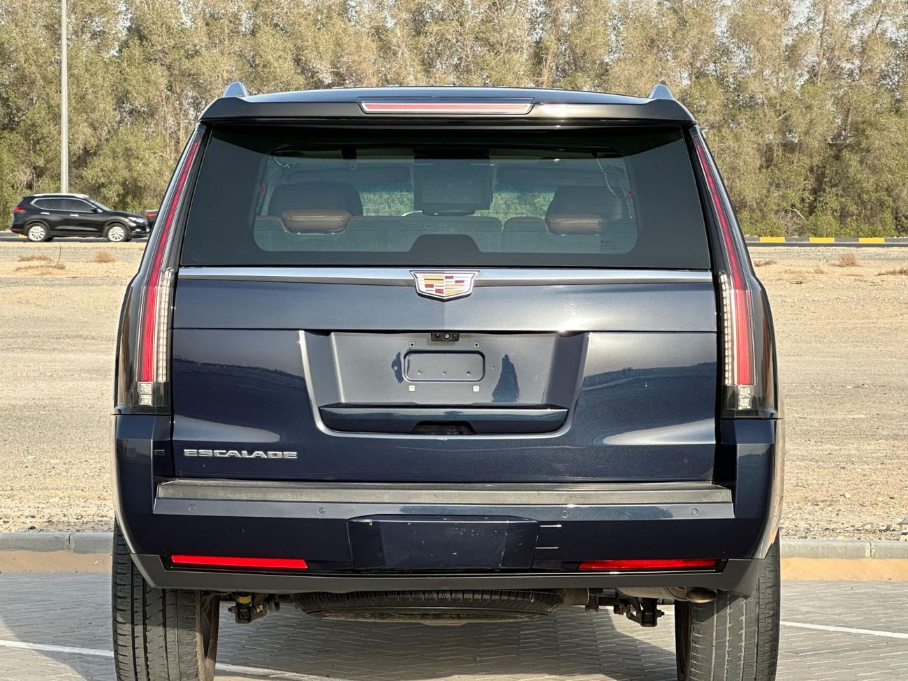 كاديلاك إسكالاد Platinum 6.2L