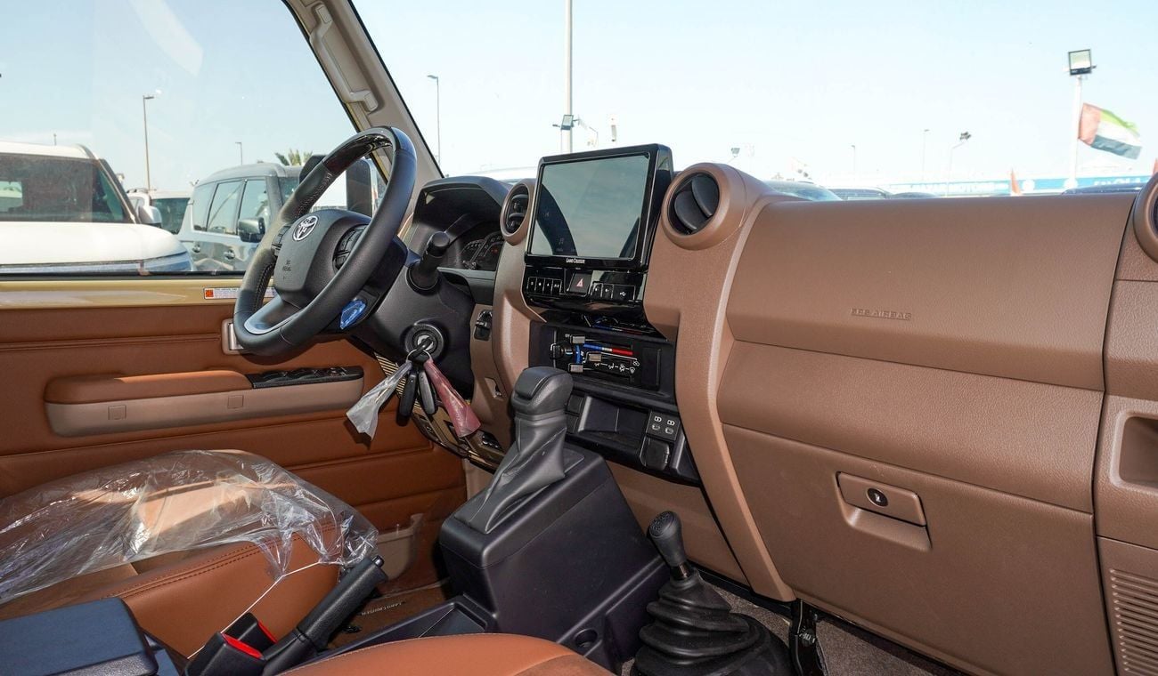 تويوتا لاند كروزر 70 LX 2.8L Diesel A/T