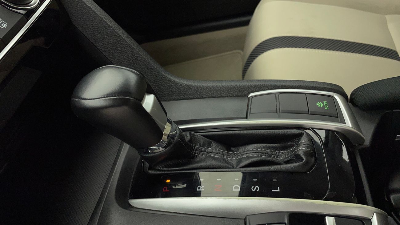 هوندا سيفيك EX 2 | بدون دفعة مقدمة | اختبار القيادة في المنزل