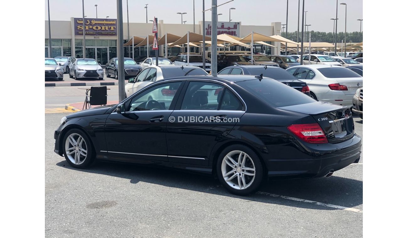 Mercedes-Benz C 300 MERCEDES BENZ C300 MODEL 2012 CAR PERFECT CONDITION FULL OPTION