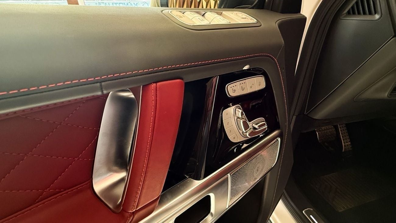 Mercedes-Benz G 63 AMG MERCEDES BENZ G63 AMG 2025 - DOUBLE NIGHT PACKAGE