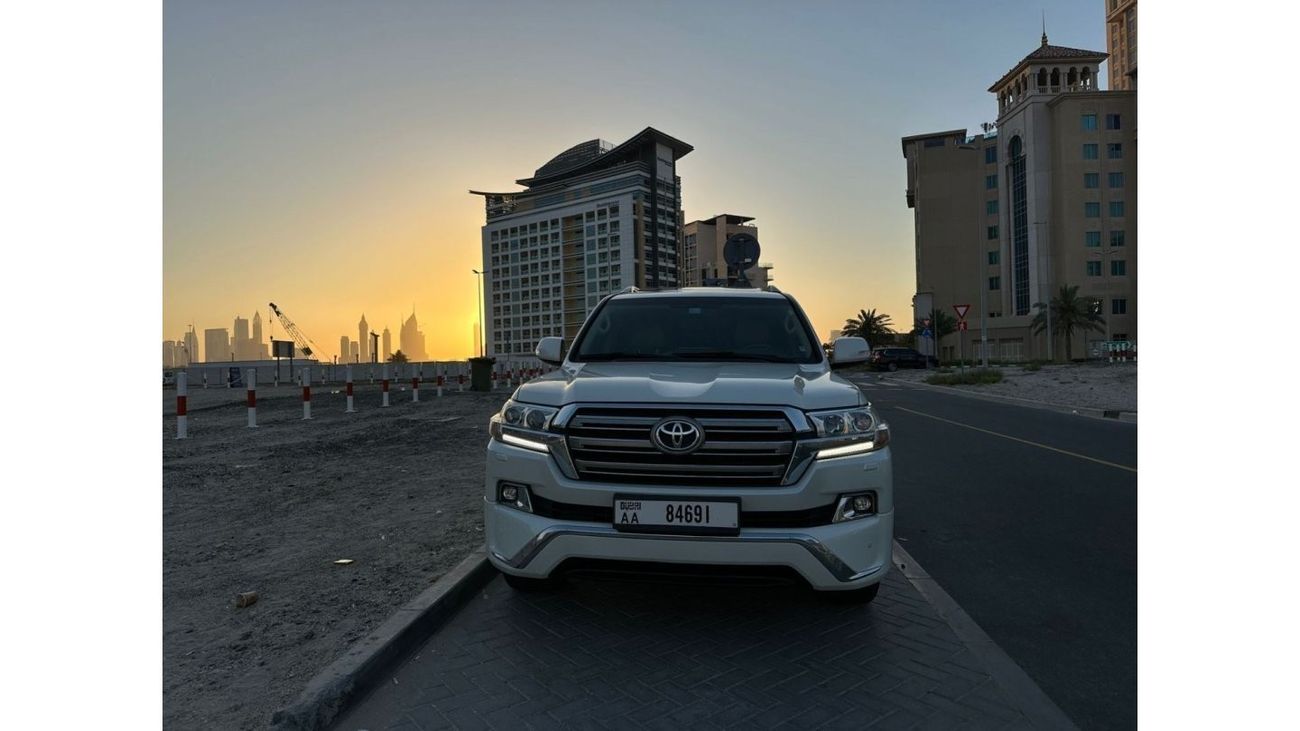 تويوتا لاند كروزر GXR