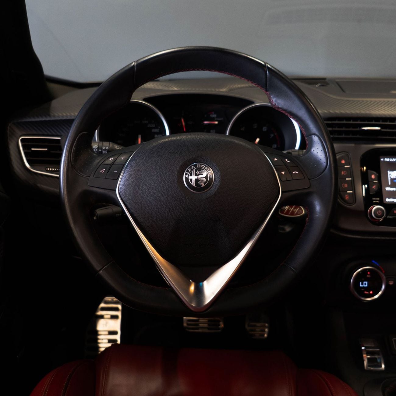 Alfa Romeo Giulietta AED 861 pm • 0% Downpayment • Alfa Romeo Giulietta Veloce 2021 • Agency Warranty