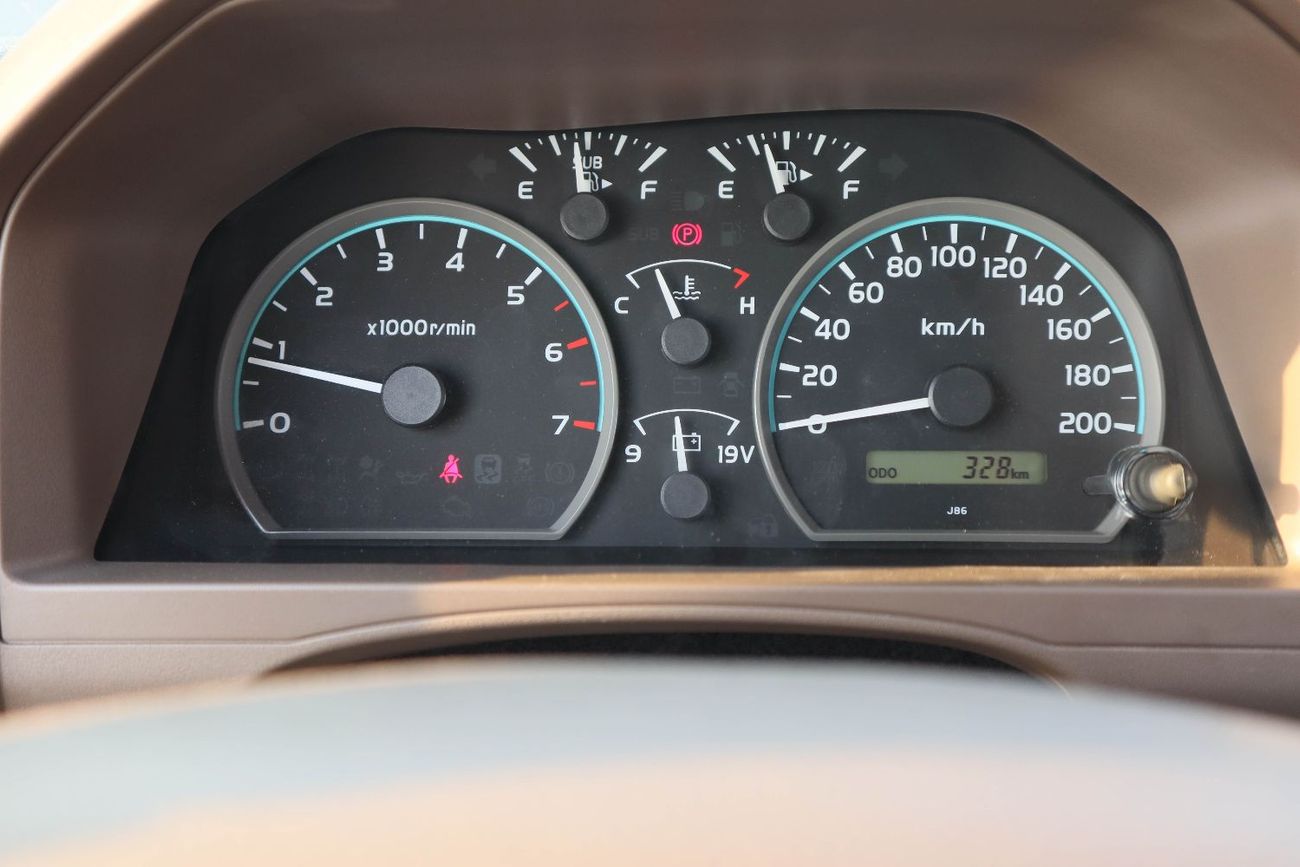 تويوتا لاند كروزر بيك آب Std 4.0L Single Cab Utility AWD