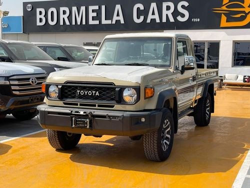 تويوتا لاند كروزر بيك آب Toyota LAND CRUISER SC AT PETROL 4.0L WIN-DIFF-COOLBOX