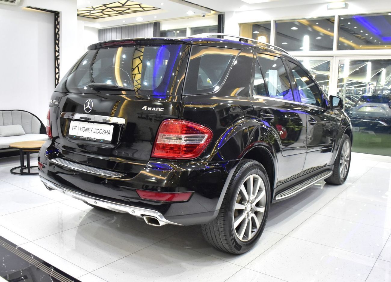 مرسيدس بنز ML 350 EXCELLENT DEAL for our Mercedes Benz ML350 4Matic ( 2011 Model ) in Black Color GCC Specs